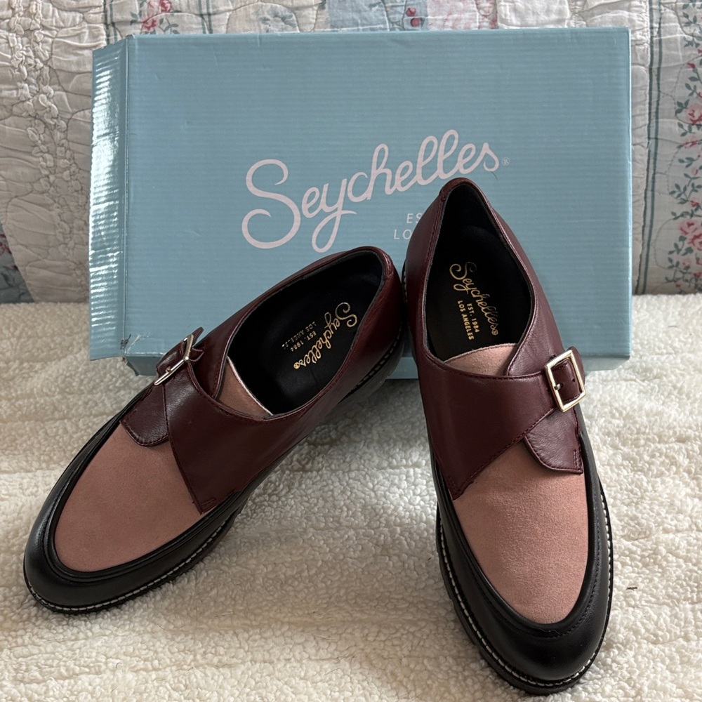 Seychelles woman’s loafers these are women’s shoes, not men’s